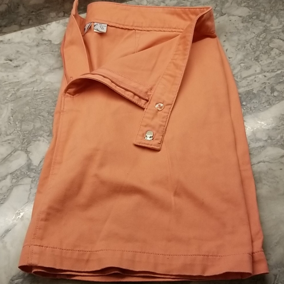 Old Navy Dresses & Skirts - peach colored Old Navy skirt size 10